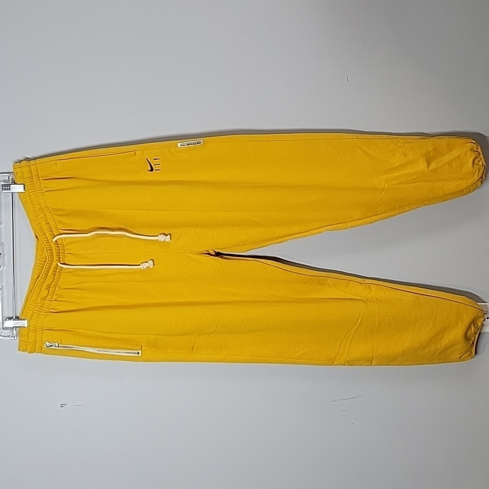 DA6465-752 NIKE Yellow Swoosh Fly Standard Issue Basketball Pants Joggers